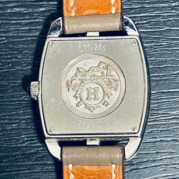 Hermès watch- sold as seen-make an offer - Picture 4 of 7